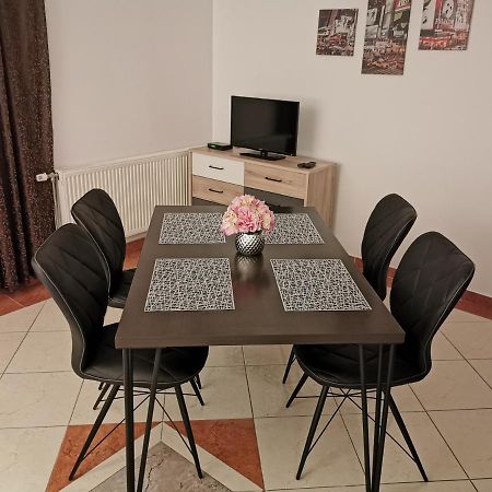 Apartmani Prova Tisno Buitenkant foto